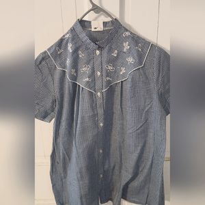 Vintage blue plaid button up shirt